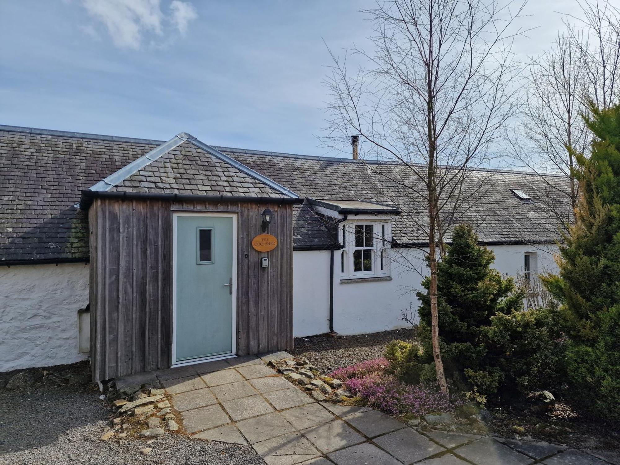 Dalnoid Cottages & Treehouses Nr Glenshee Bagian luar foto
