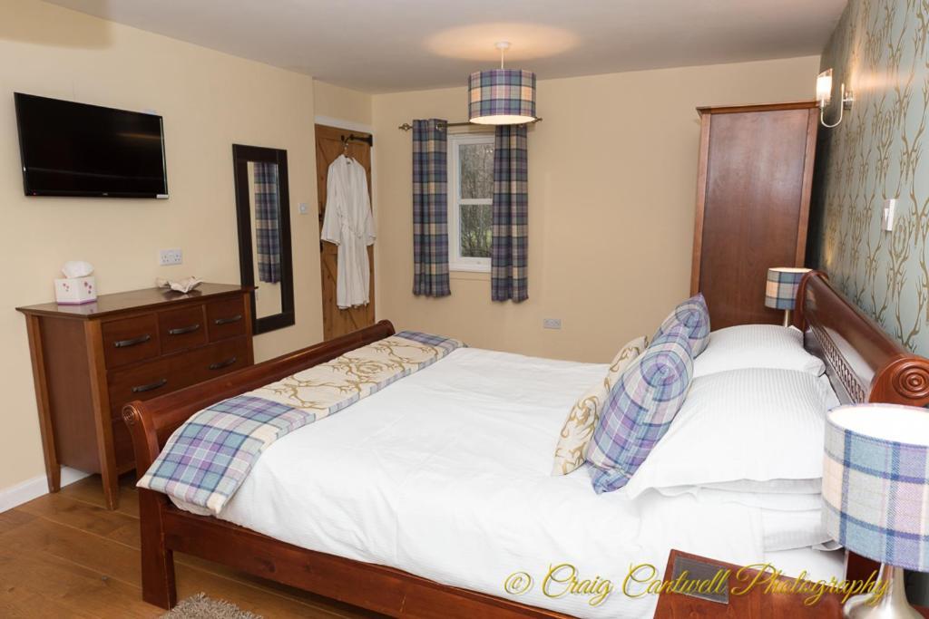 Dalnoid Cottages & Treehouses Nr Glenshee Bagian luar foto