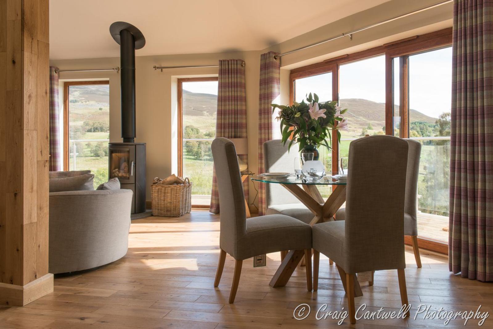 Dalnoid Cottages & Treehouses Nr Glenshee Bagian luar foto