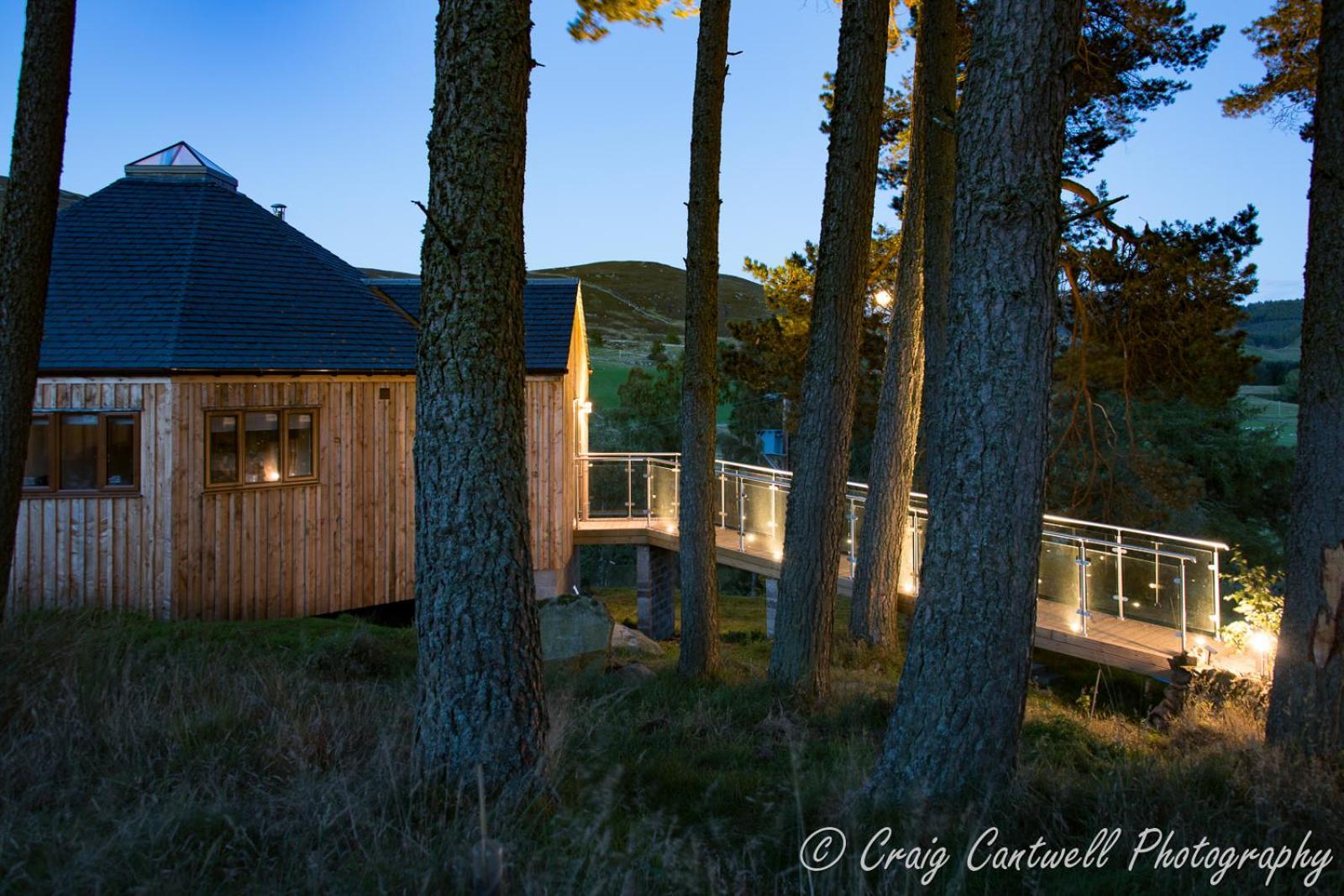Dalnoid Cottages & Treehouses Nr Glenshee Bagian luar foto